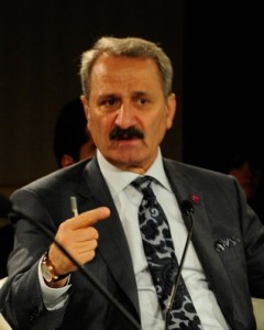Zafer Çaglayan  ex ministro de economia