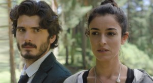 Yon GonzÃ¡lez y Blanca Romero en 'Bajo Sospecha'